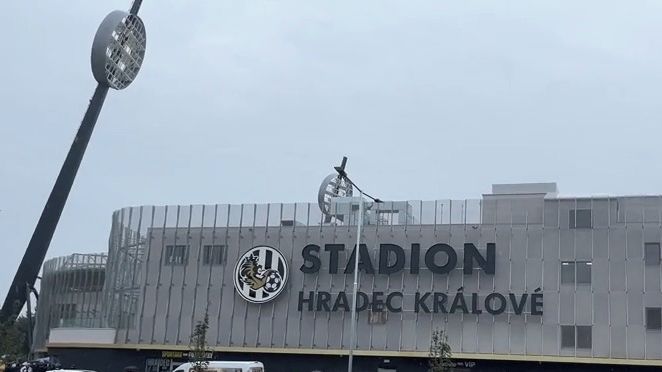 Prodej fotbalového Hradce se dolaďuje, oznámila primátorka